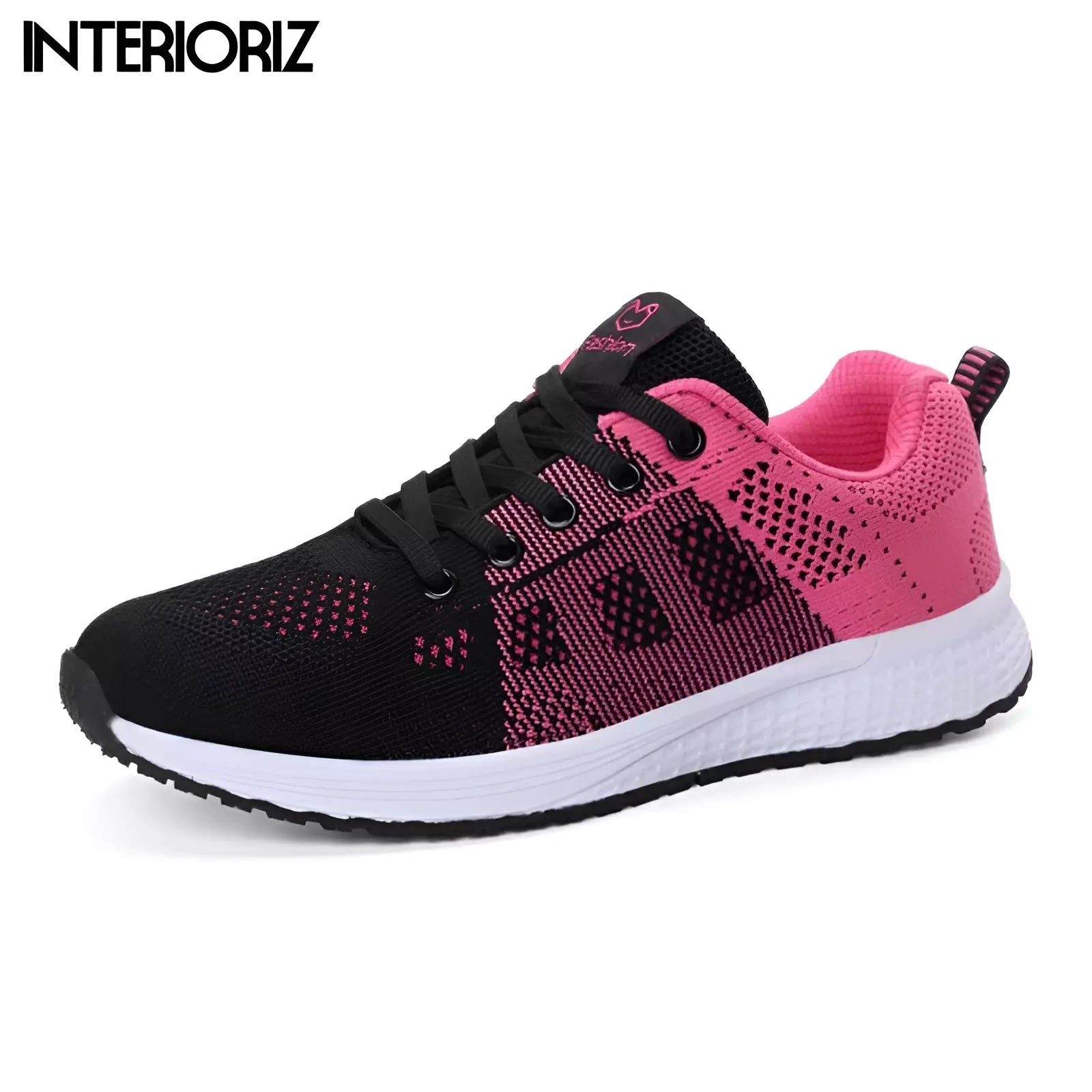 Melhor tênis para caminhada feminino na cor rosa, mostrando o tecido respirável e o solado flexível.